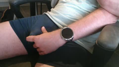 Snapshot of griesie chatting on June 16, 10:01 pm Griesie online show from June 16, 10:01 pm