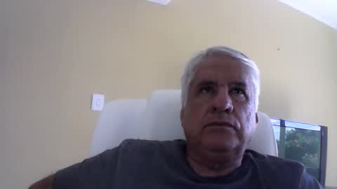 grisa01 online show from May 11, 4:37 pm