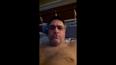 Snapshot of grossequeue200 chatting on April 11, 4:44 pm grossequeue200 online show from April 11, 4:44 pm