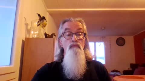 Snapshot of grybear60 chatting on February 2, 7:29 am Grybear online show from February 2, 7:29 am