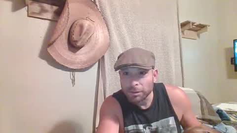 guichoandresnunez online show from June 1, 7:21 am