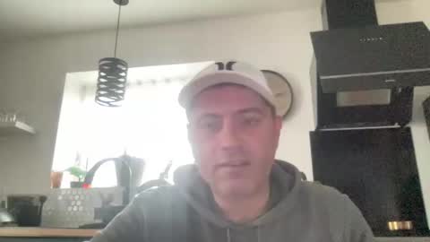 guil0 online show from January 10, 1:13 pm