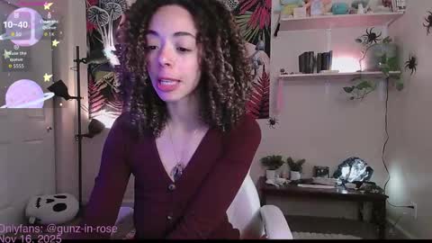 Kylie online show from November 16, 5:18 pm