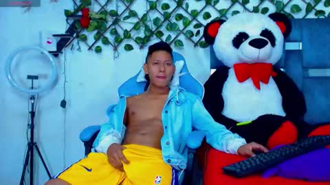 Hakim online show from February 8, 2:09 pm