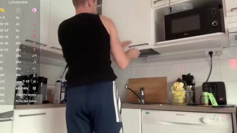 Snapshot of guyfromfinland1981 chatting on January 6, 8:29 am NaughtyFitHusband online show from January 6, 8:29 am