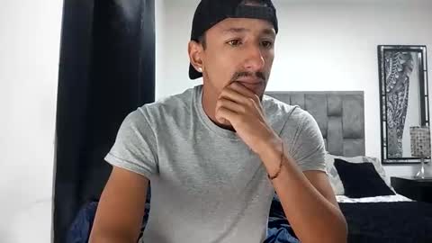 karim online show from January 8, 9:55 am