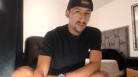 karim online show from June 22, 6:38 pm