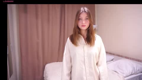 Molly online show from December 21, 5:36 am