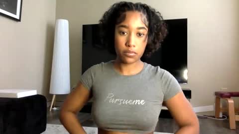 Snapshot of gyalxoxo chatting on February 26, 4:06 pm gyalxoxo online show from February 26, 4:06 pm