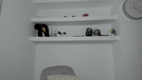 Oliver online show from December 2, 5:59 pm