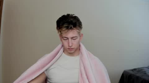 Oliver online show from December 20, 12:05 pm