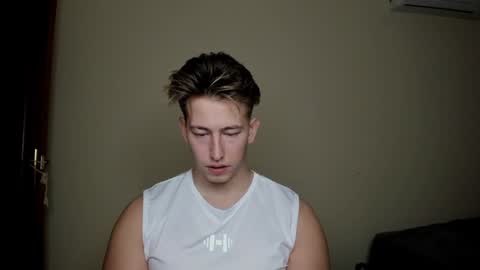 Oliver online show from December 20, 7:17 pm