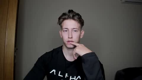 Oliver online show from December 23, 10:01 pm