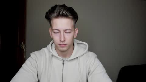 Oliver online show from January 6, 8:28 pm