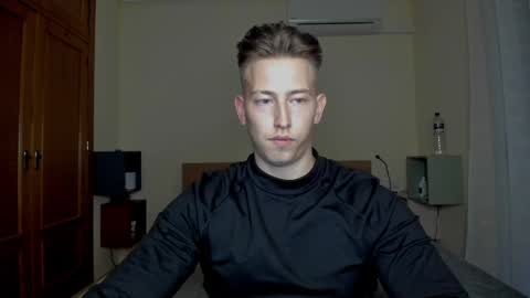 Oliver online show from February 28, 6:09 pm