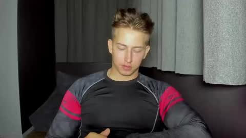 Oliver online show from September 8, 6:51 pm