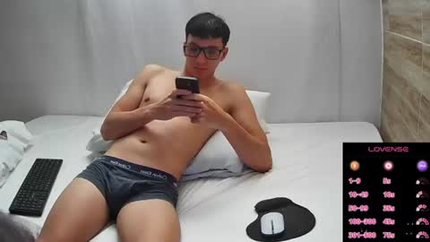 Snapshot of gyo_____ chatting on July 13, 12:08 pm gyo online show from July 13, 12:08 pm