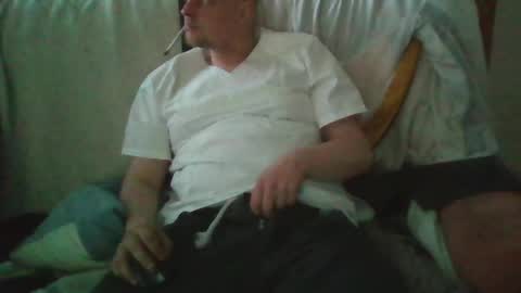 h0mi4u online show from April 25, 4:04 am