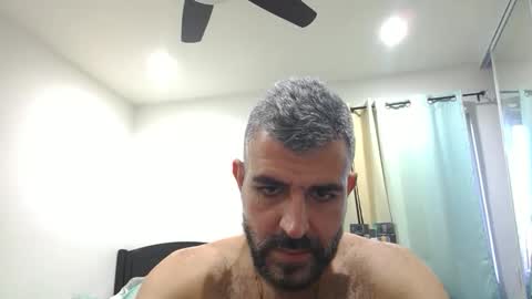 h0nest84 online show from May 24, 1:10 am