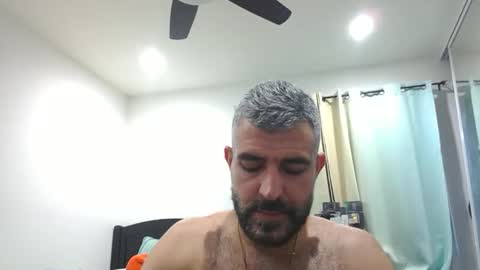 h0nest84 online show from May 25, 1:44 am