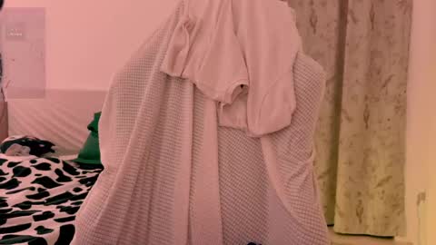 Lana online show from April 15, 8:31 pm