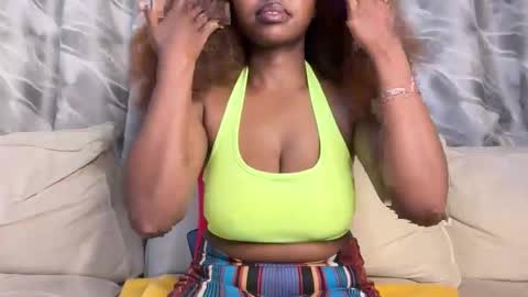 Snapshot of h_o_t_goddess chatting on April 27, 2:53 am h_o_t_goddess online show from April 27, 2:53 am