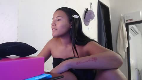 hadesmit1 online show from March 17, 4:39 am