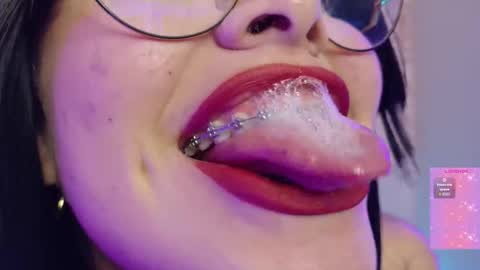 Haely online show from March 19, 12:47 am