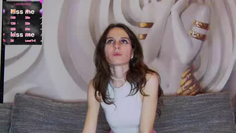 HaileyPeach online show from March 9, 9:14 pm