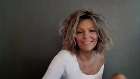 Hailey online show from March 11, 5:52 pm