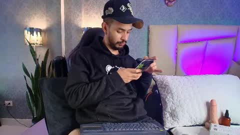 H A I R Y D I A M O N D online show from October 31, 10:27 am