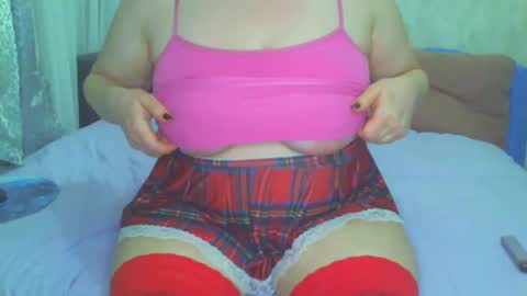 Snapshot of hairy_vi chatting on February 27, 4:53 pm hairy vicky online show from February 27, 4:53 pm
