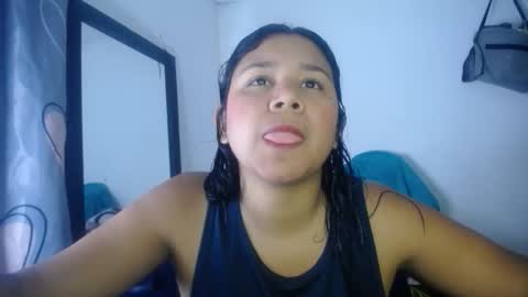 hairygirl83 online show from April 23, 12:15 pm