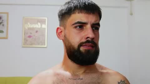 HairyRobXxX online show from July 19, 11:41 pm