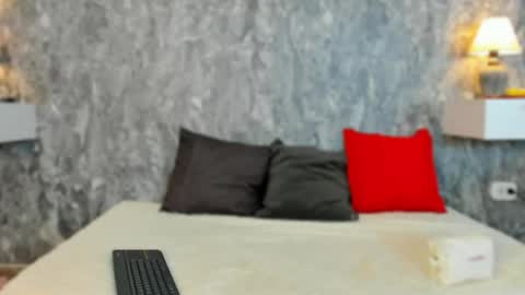 Hali online show from May 4, 11:39 am