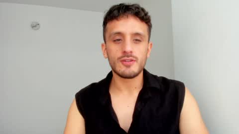 halle_1 online show from June 13, 7:12 pm