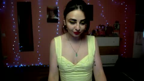 Snapshot of halleyg chatting on June 16, 1:03 pm Ann online show from June 16, 1:03 pm