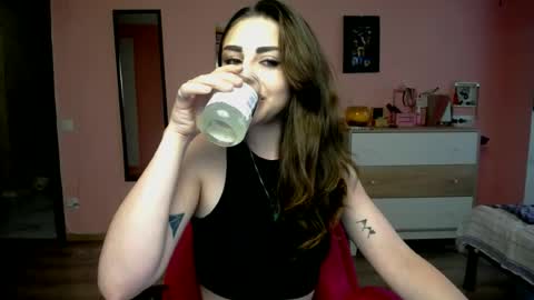 Snapshot of halleyg chatting on June 25, 12:20 pm Ann online show from June 25, 12:20 pm