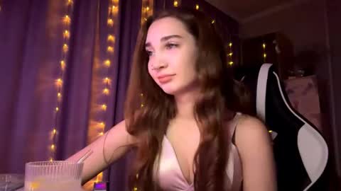 Holly online show from February 1, 10:08 pm