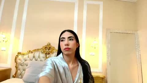 Snapshot of halliestone chatting on April 17, 12:19 pm Hallie Stone online show from April 17, 12:19 pm