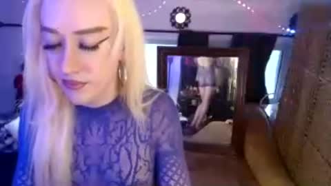 halovalentine online show from July 2, 12:32 am