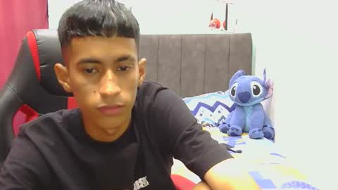 hamcummboy20 online show from May 16, 1:13 am