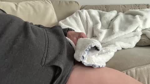 Snapshot of hammer1960 chatting on February 4, 3:18 pm relax online show from February 4, 3:18 pm