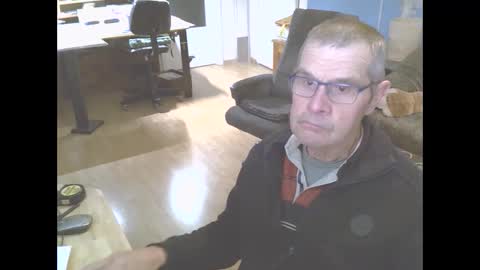 Snapshot of hamto65 chatting on December 9, 9:37 pm Prefer men 80 online show from December 9, 9:37 pm