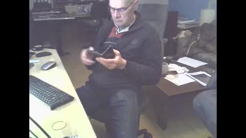 Snapshot of hamto65 chatting on December 16, 8:48 pm Prefer men 80 online show from December 16, 8:48 pm