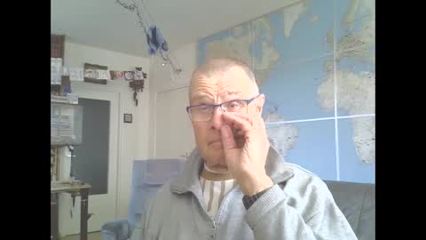 Snapshot of hamto65 chatting on February 16, 3:48 pm Prefer men 80 online show from February 16, 3:48 pm