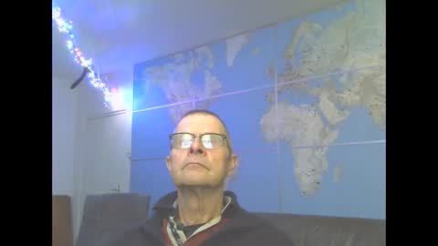 Snapshot of hamto65 chatting on November 23, 3:45 pm Prefer men 80 online show from November 23, 3:45 pm