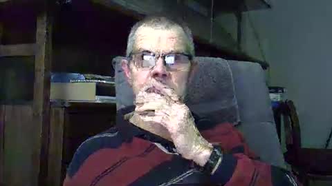 Snapshot of hamto65 chatting on January 6, 10:56 pm Prefer men 80 online show from January 6, 10:56 pm