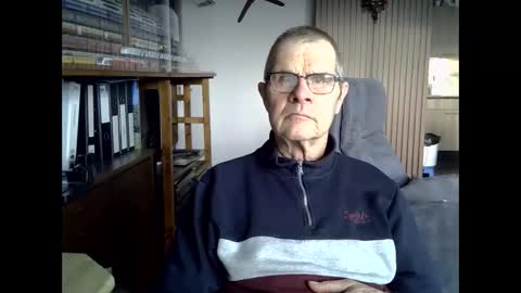 Snapshot of hamto65 chatting on February 5, 3:16 pm Prefer men 80 online show from February 5, 3:16 pm