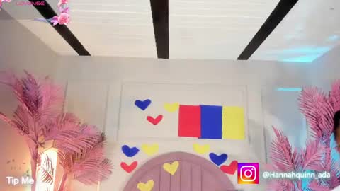 hanaahquinn online show from June 18, 11:47 am